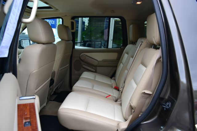 Ford Explorer 2008 photo 29