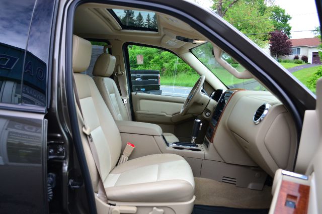 Ford Explorer 2008 photo 33