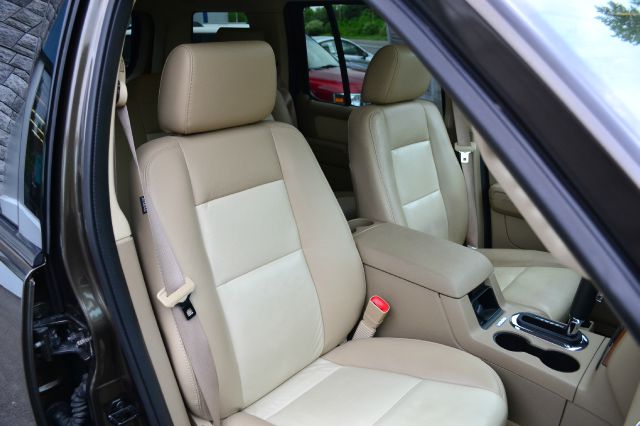 Ford Explorer 2008 photo 35