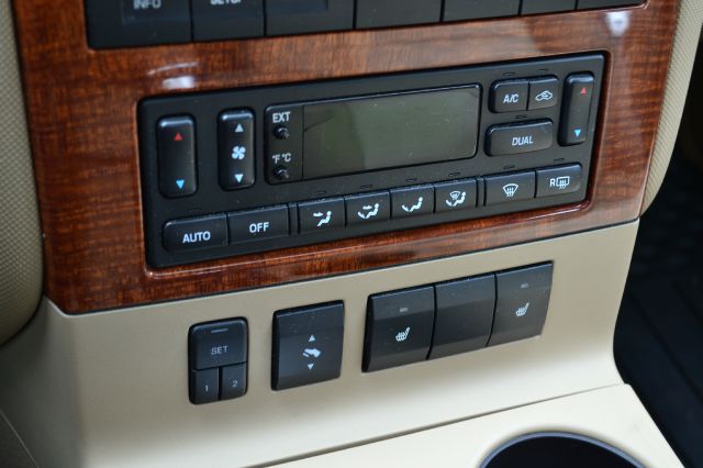 Ford Explorer 2008 photo 6