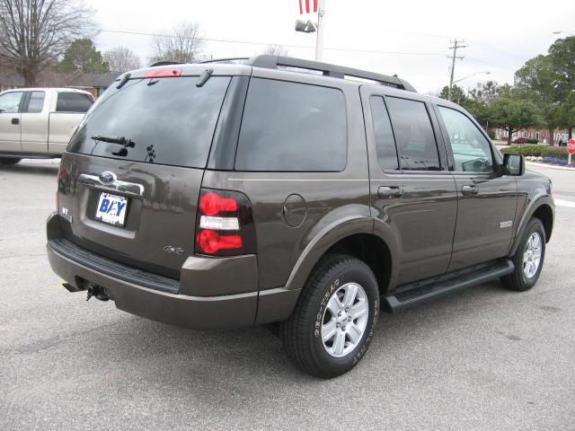 Ford Explorer 2008 photo 2
