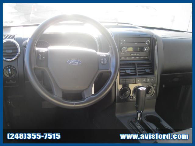 Ford Explorer 2008 photo 1
