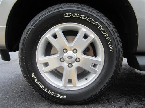 Ford Explorer 2008 photo 4