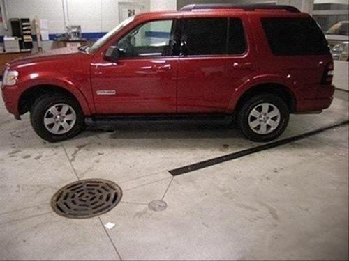 Ford Explorer 2008 photo 2