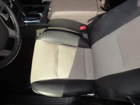 Ford Explorer 2008 photo 1