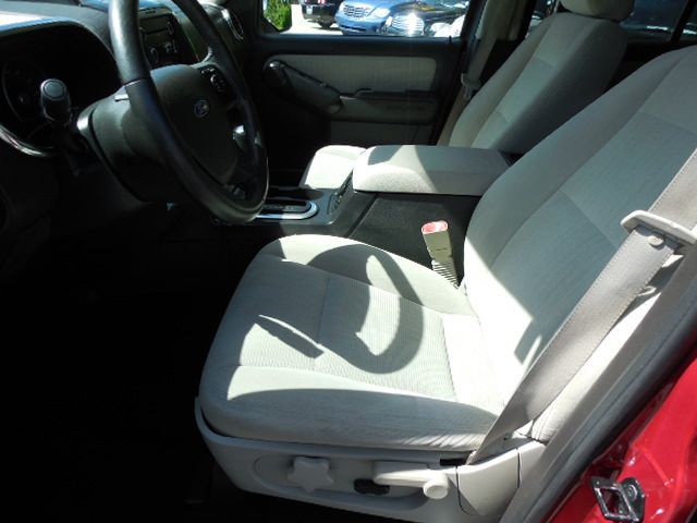 Ford Explorer 2008 photo 2