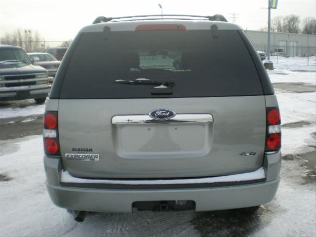 Ford Explorer 2008 photo 4