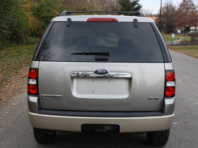 Ford Explorer 2008 photo 2