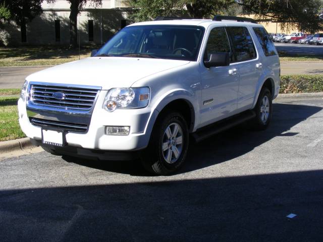 Ford Explorer 2008 photo 2