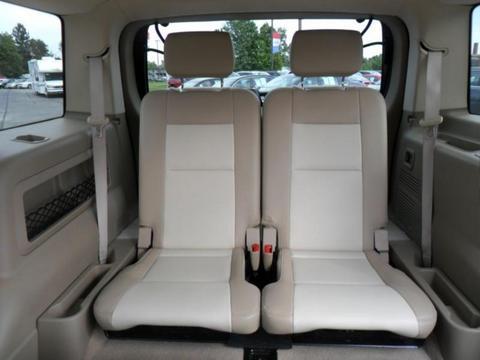 Ford Explorer 2008 photo 1