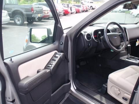 Ford Explorer 2008 photo 2