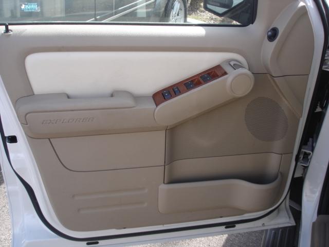 Ford Explorer 2008 photo 4
