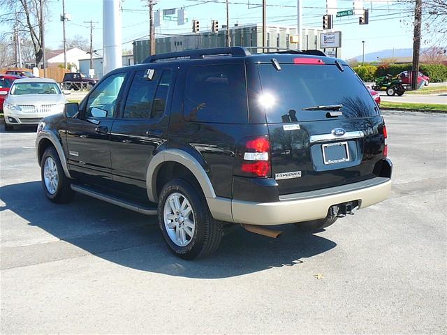 Ford Explorer 2008 photo 2