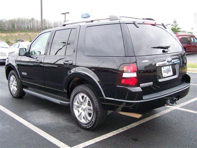 Ford Explorer 2008 photo 2