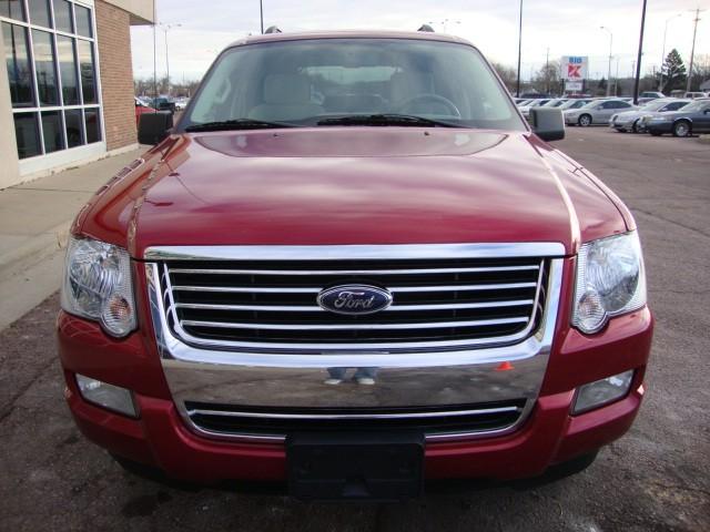 Ford Explorer 2008 photo 1