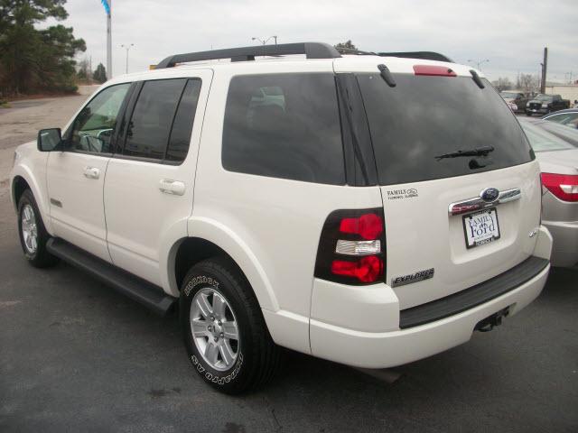 Ford Explorer 2008 photo 3