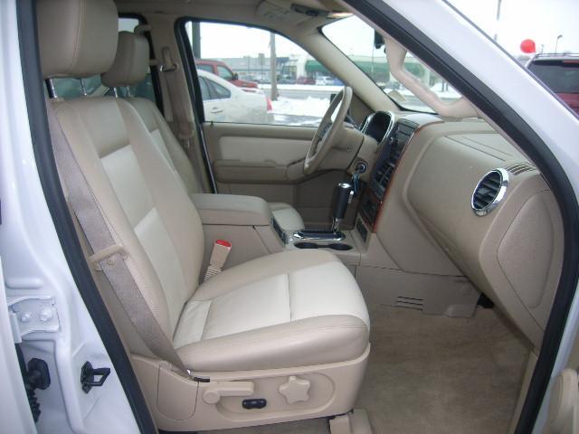 Ford Explorer 2008 photo 3