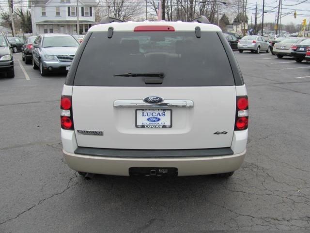 Ford Explorer 2008 photo 2