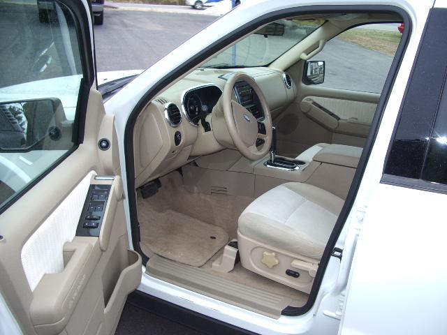 Ford Explorer 2008 photo 4