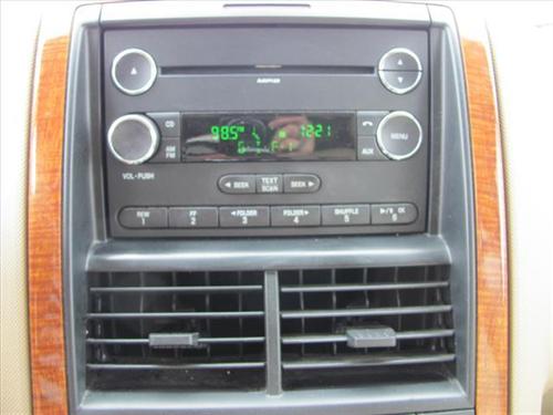 Ford Explorer 2008 photo 2