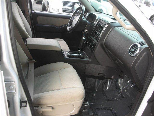 Ford Explorer 2008 photo 3