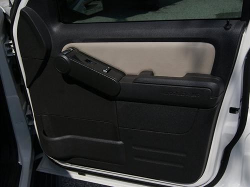 Ford Explorer 2008 photo 1