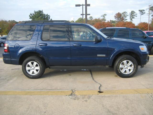 Ford Explorer 2008 photo 2
