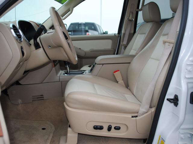 Ford Explorer 2008 photo 1