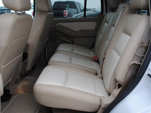 Ford Explorer 2008 photo 2