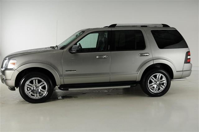 Ford Explorer 2008 photo 1