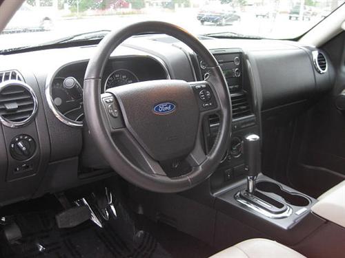 Ford Explorer 2008 photo 2