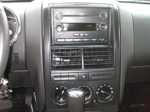 Ford Explorer 2008 photo 3