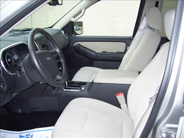 Ford Explorer 2008 photo 2