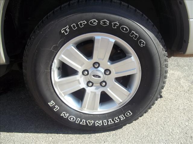 Ford Explorer 2008 photo 2