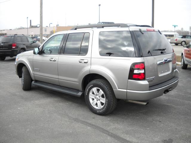 Ford Explorer 2008 photo 4