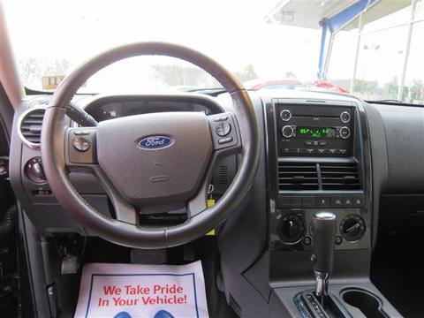 Ford Explorer 2008 photo 1