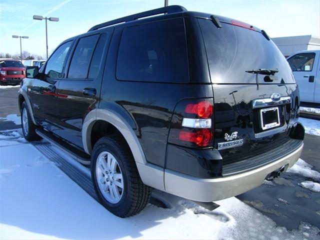 Ford Explorer 2008 photo 1