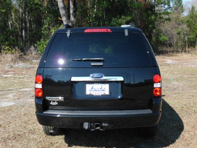 Ford Explorer 2008 photo 2