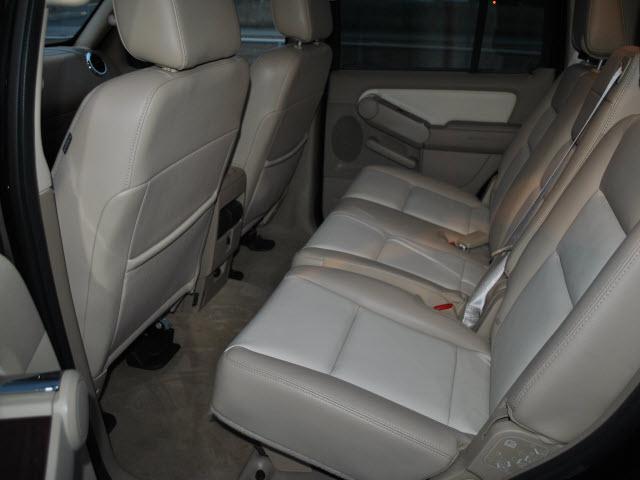 Ford Explorer 2008 photo 4