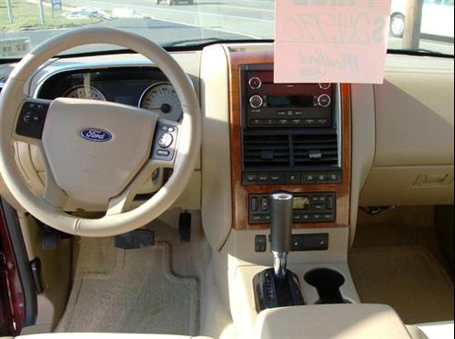 Ford Explorer 2008 photo 1