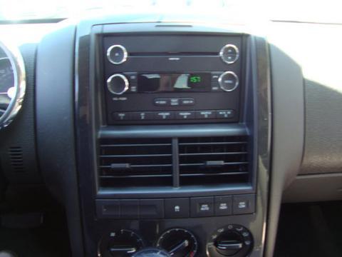 Ford Explorer 2008 photo 1