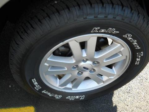 Ford Explorer 2008 photo 2