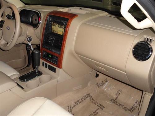 Ford Explorer 2008 photo 1