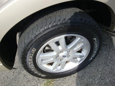 Ford Explorer 2008 photo 3