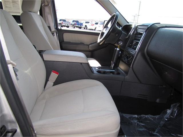Ford Explorer 2008 photo 4