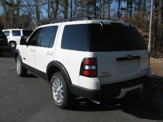Ford Explorer 2008 photo 1