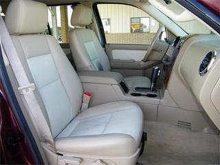 Ford Explorer 2008 photo 1