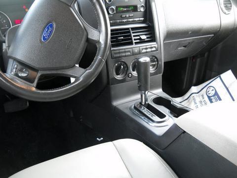 Ford Explorer 2008 photo 1