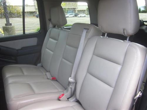 Ford Explorer 2008 photo 1