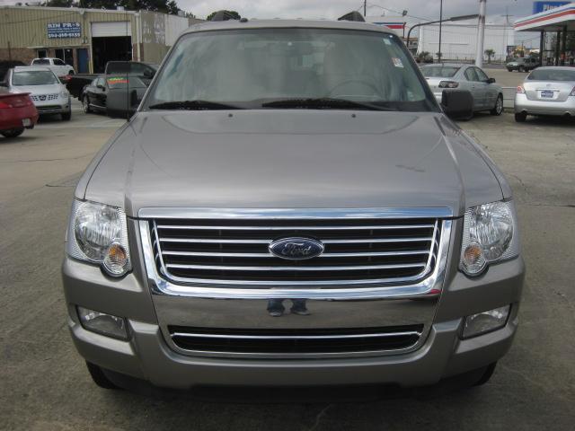 Ford Explorer 2008 photo 1